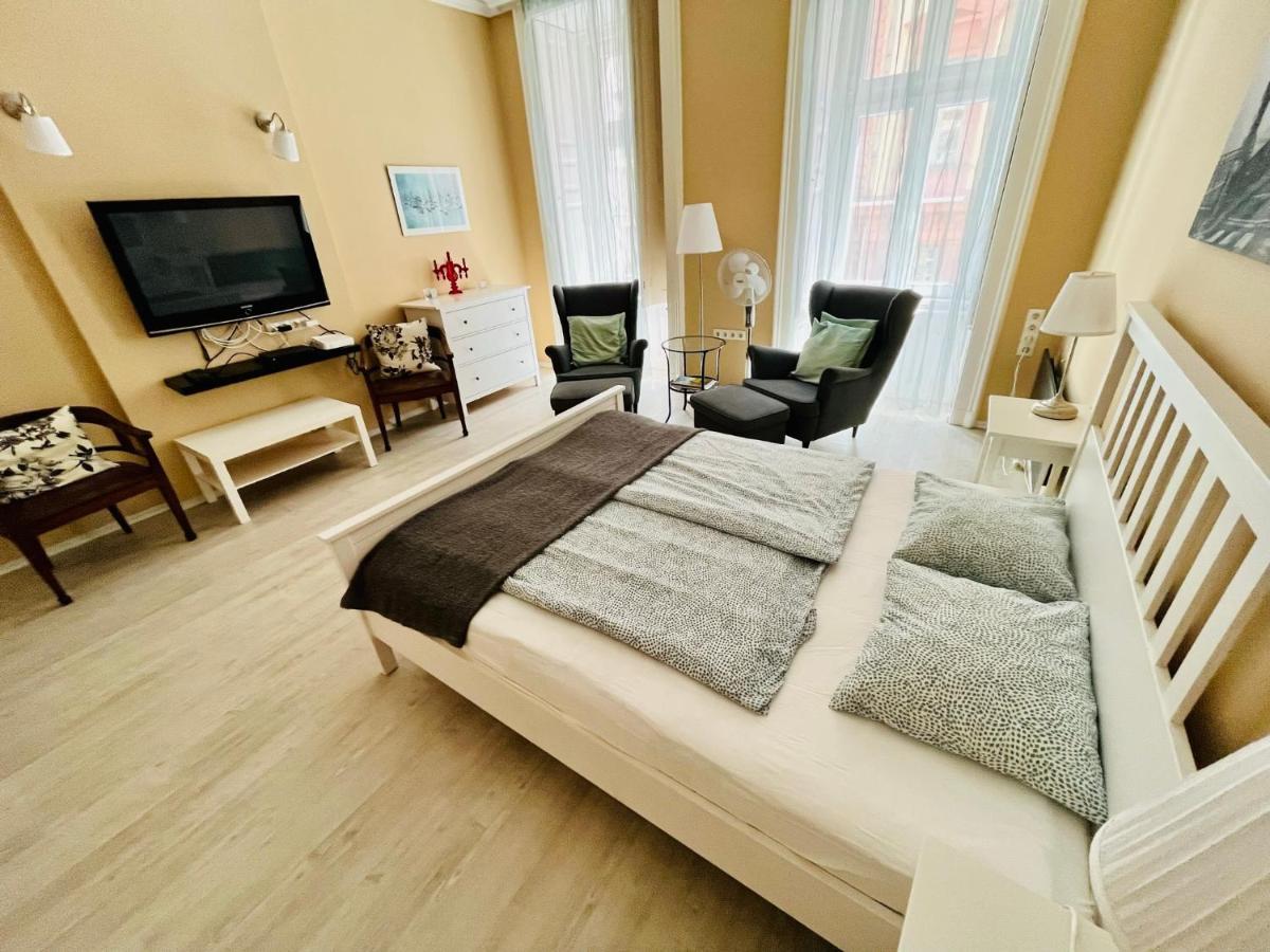 Academy Home - Elegant Place Next To The Parliament Budapeste Exterior foto