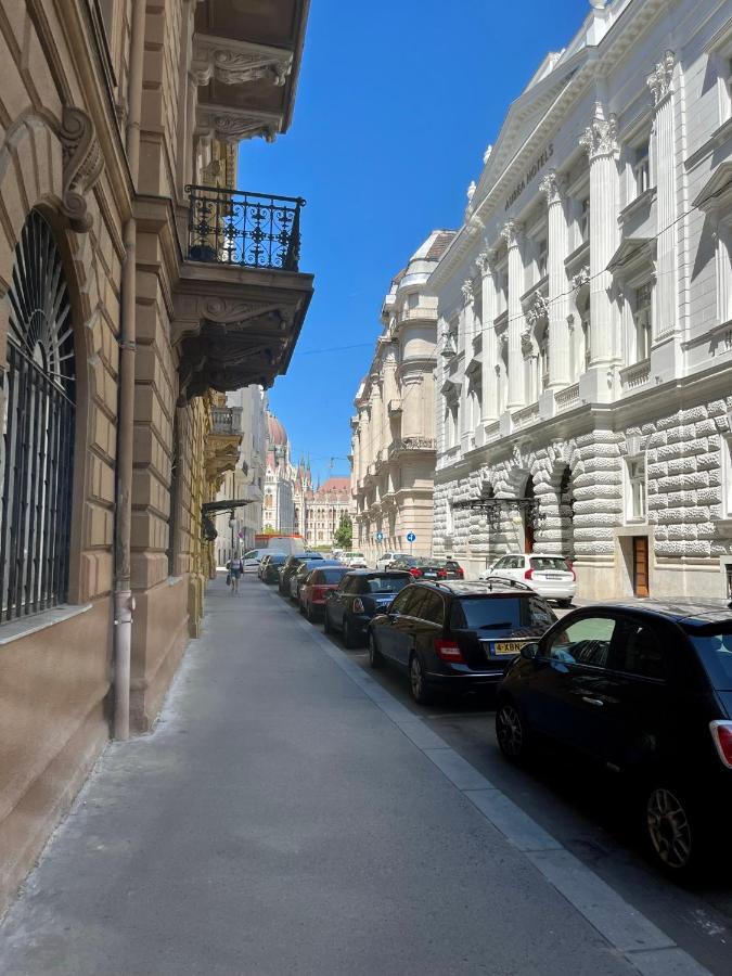 Academy Home - Elegant Place Next To The Parliament Budapeste Exterior foto